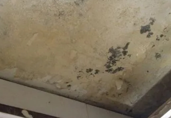 阳朔阳台漏水维修公司分享下阳朔卫生间渗水维修需要注意哪些问题。